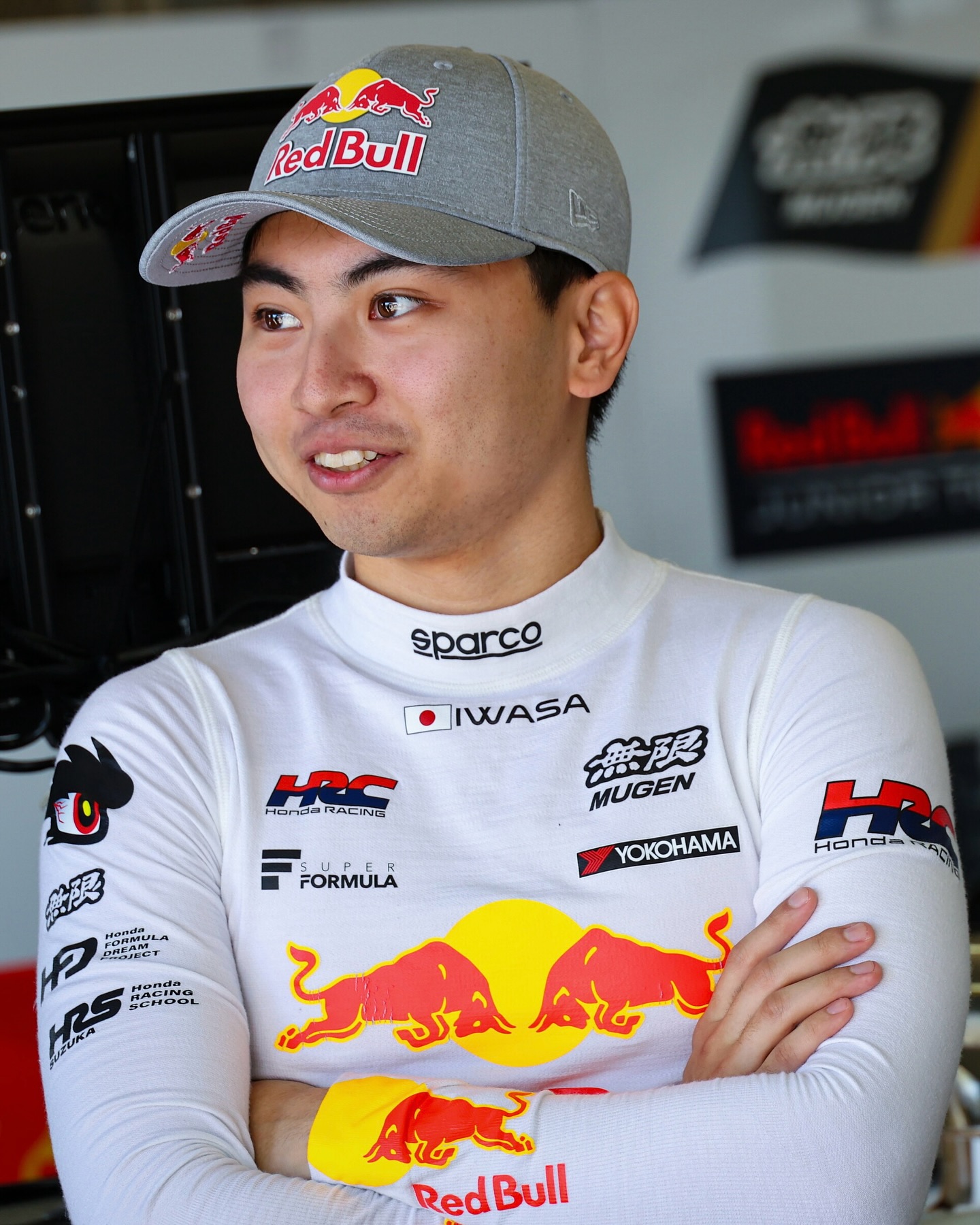 关于赛车选手发挥出色,荣膺最佳MVP的信息 关于赛车选手发挥出色,荣膺最佳MVP的信息