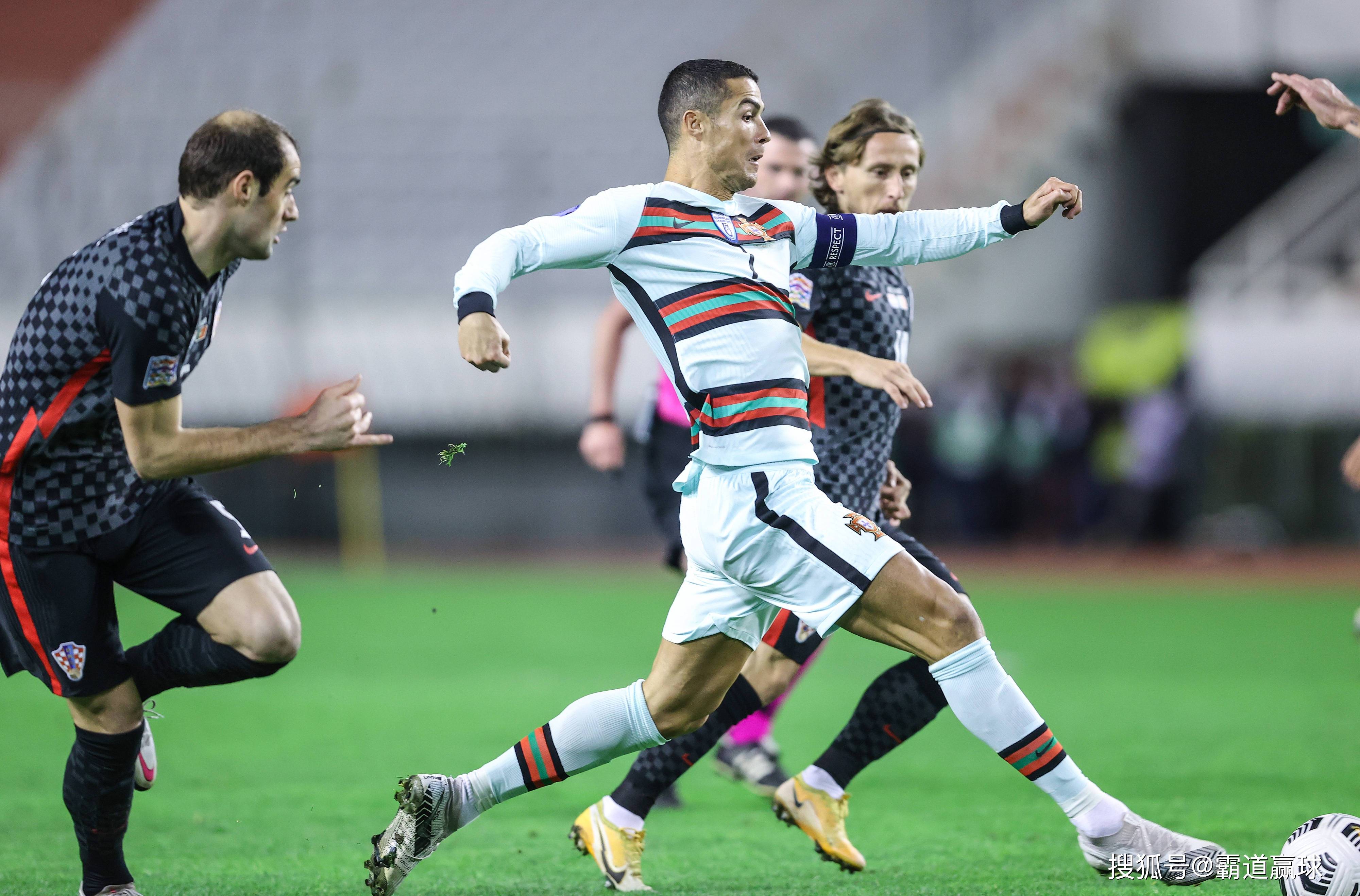 球星爆发!欧洲杯赛场再现神级操作 球星爆发!欧洲杯赛场再现神级操作