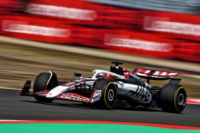 雷诺车队力克哈斯车队，皮亚斯特里扛起全队