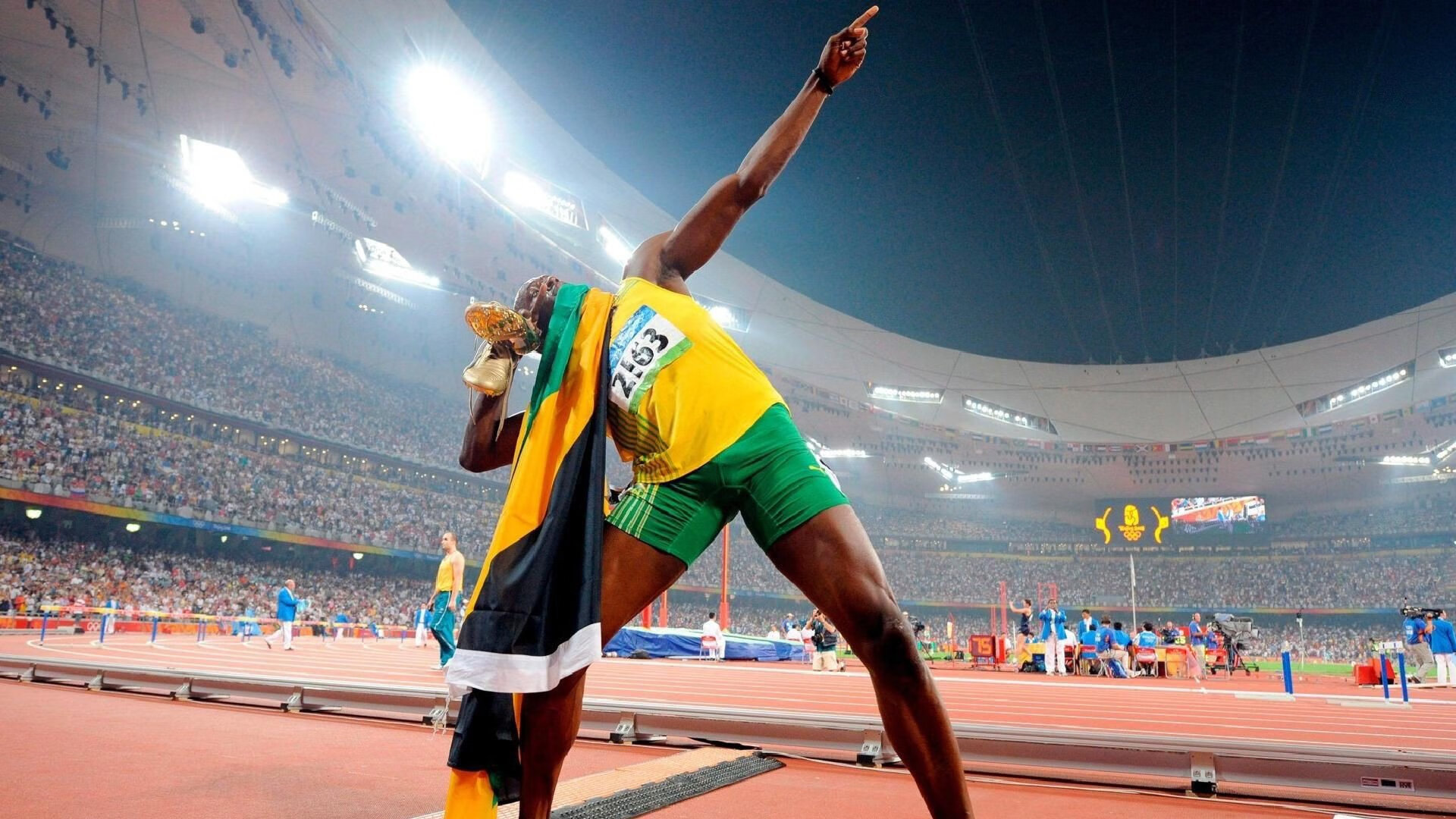 当南美压迫美学降临欧冠，厄瓜多尔式全面压制如何击碎日本足球的精密传控