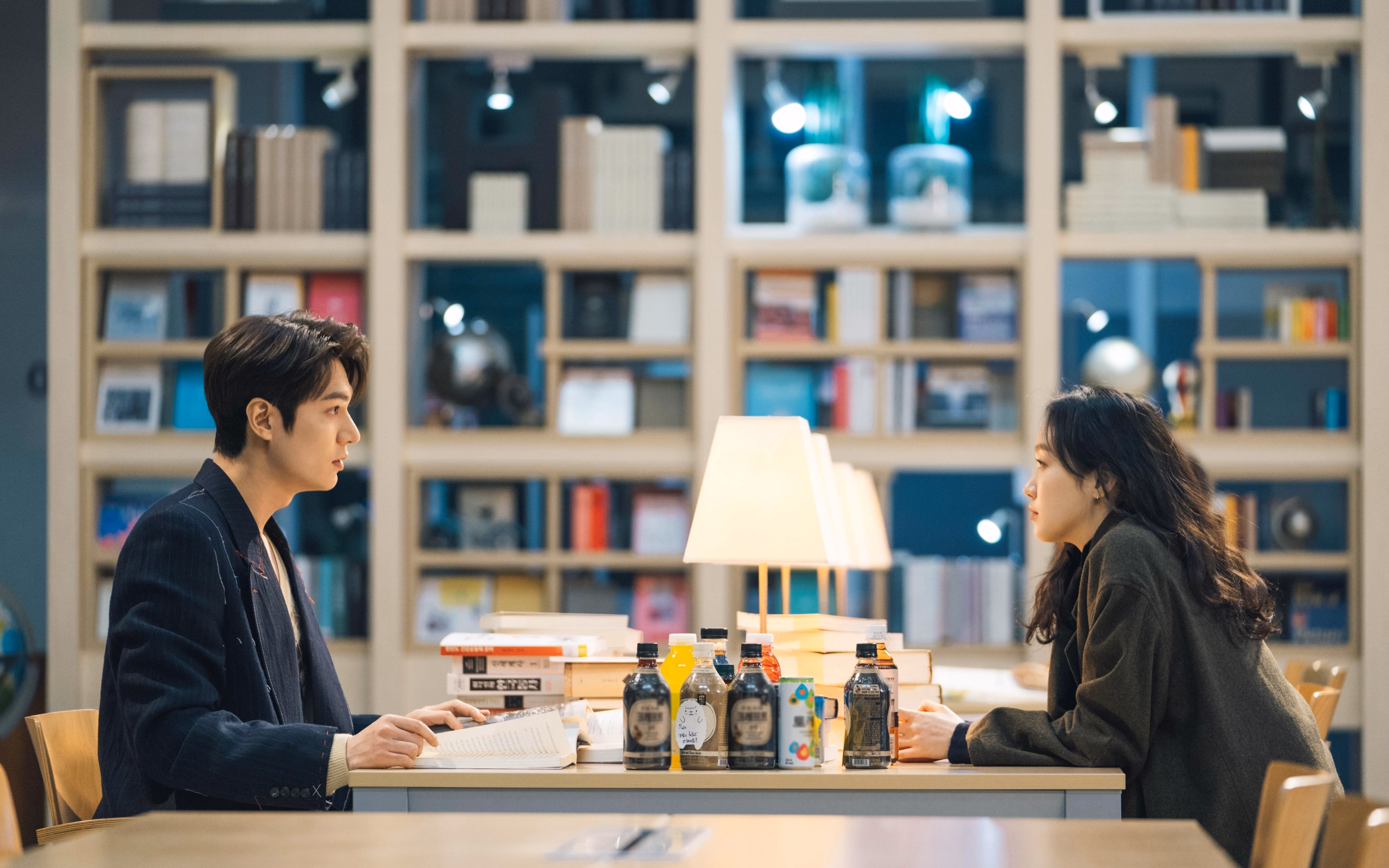 叹息之墙,库尔图瓦连续神扑筑起胜利鸿沟,加拿大2-0马赛纪实