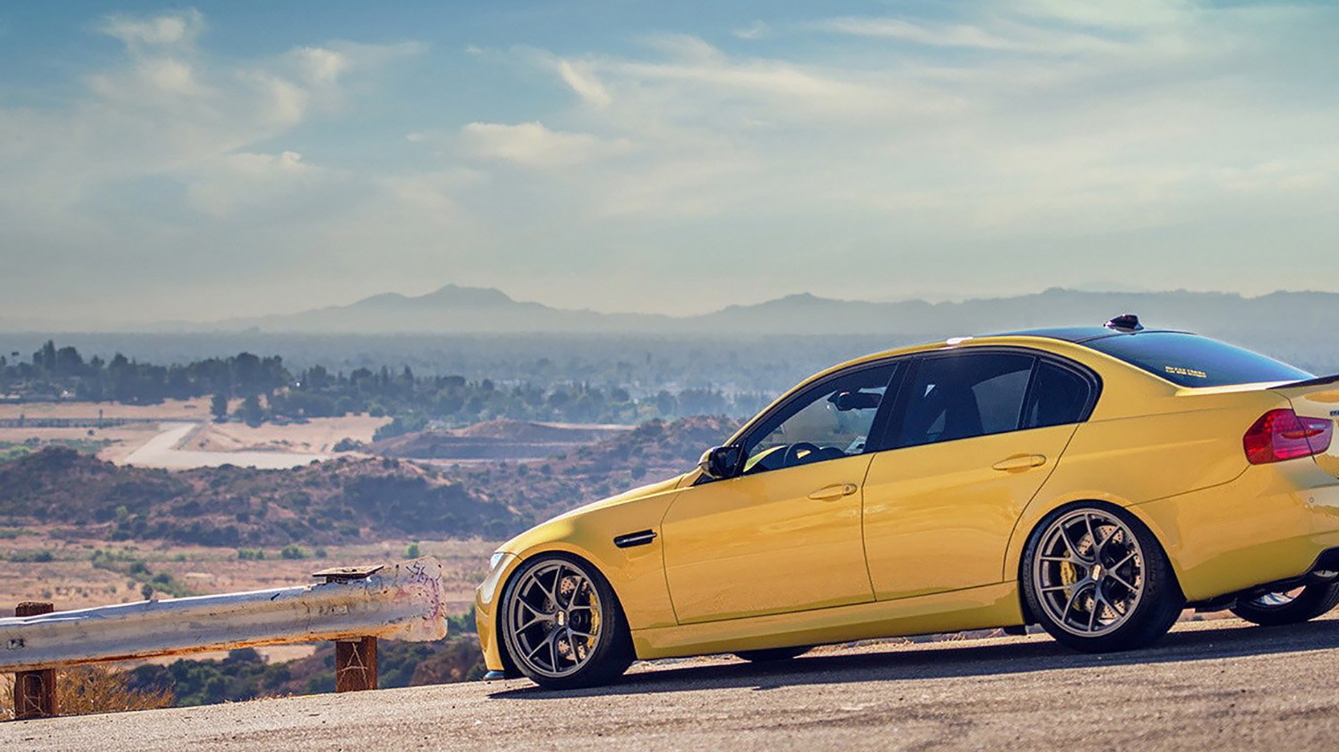 欧洲足球的洲际荣光时刻,当佛罗伦萨在沙特捧杯,萨拉赫在英超加冕