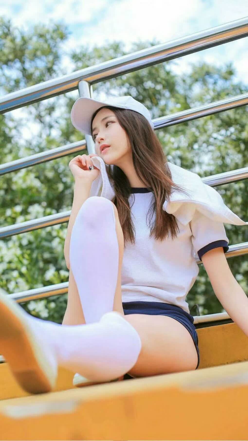 蓝白之魂染绿洲,苏亚雷斯归化绝唱,乌兹别克斯坦掀翻两河流域铁骑